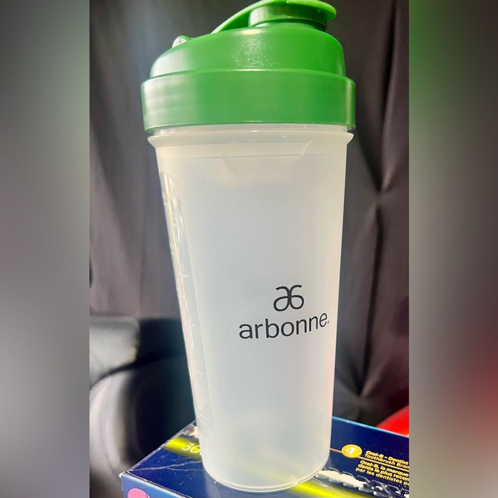 Arbonne Frosted Shaker with Green Lid
